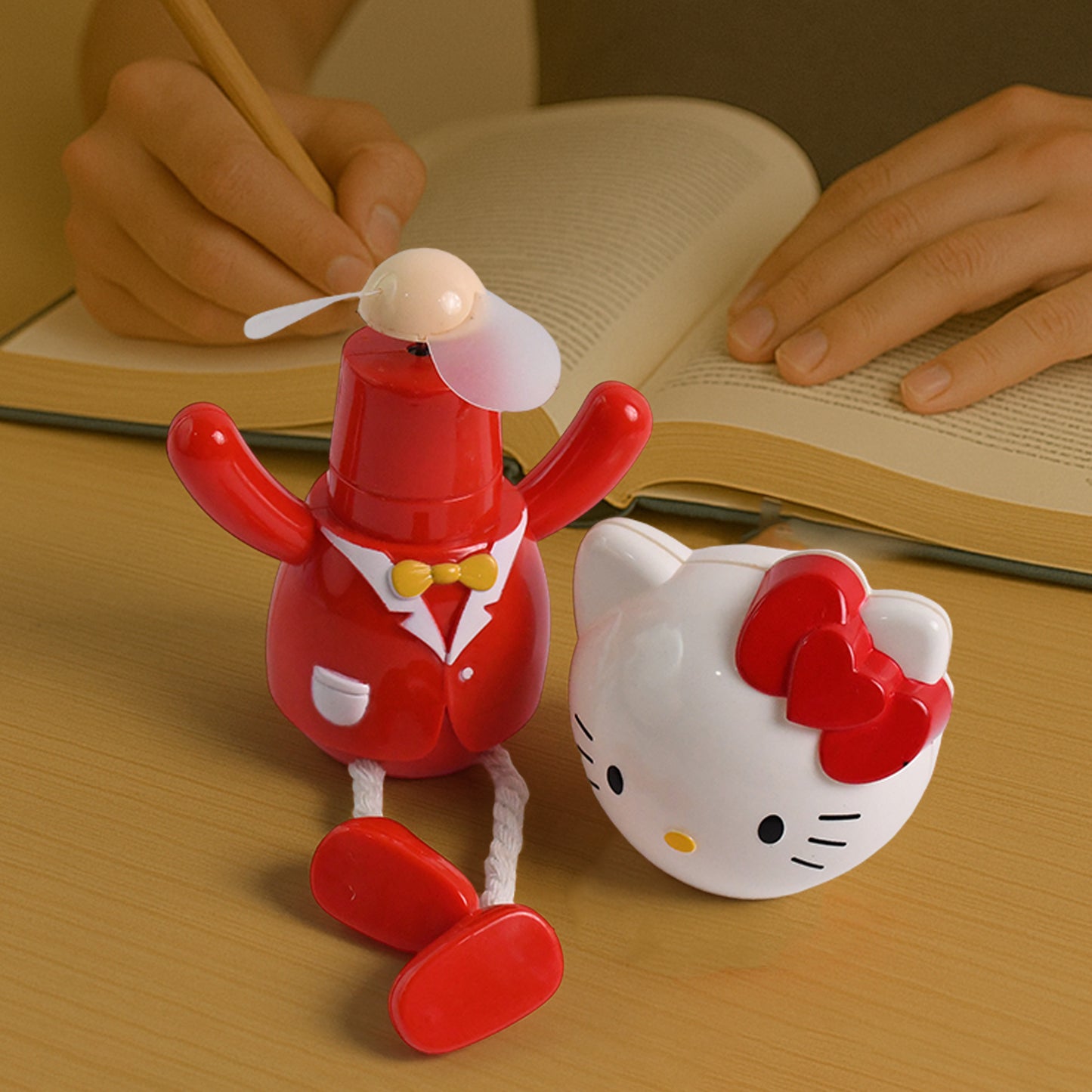 Cute Kitty Mini Table Fan For Kids (1 Pc)